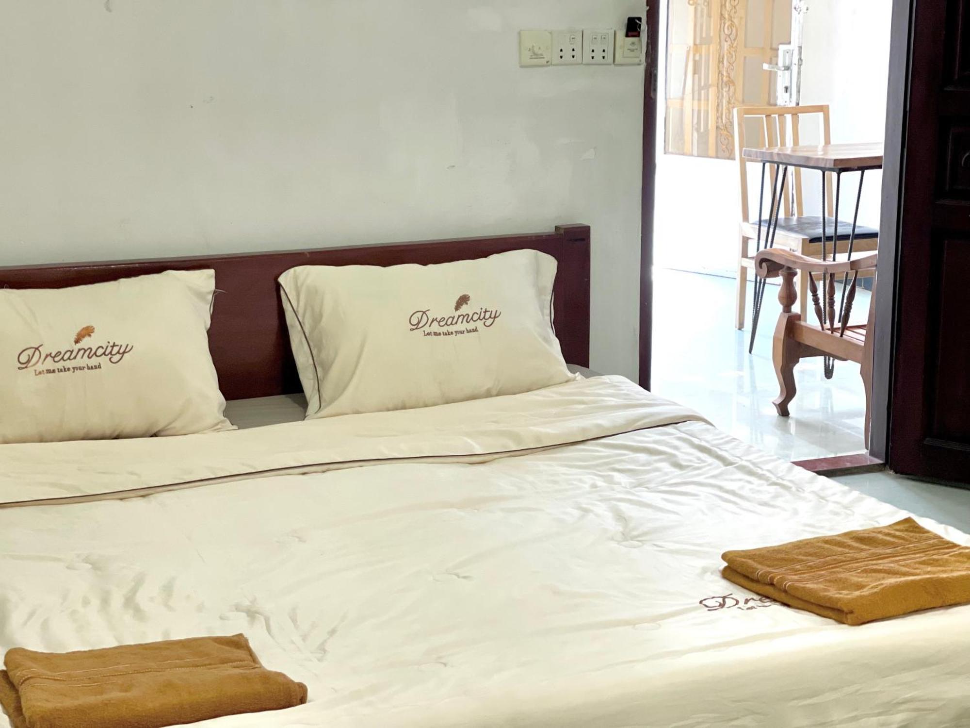 Sky Residence - 50M To Museum And Riverside Phnom Penh Ngoại thất bức ảnh