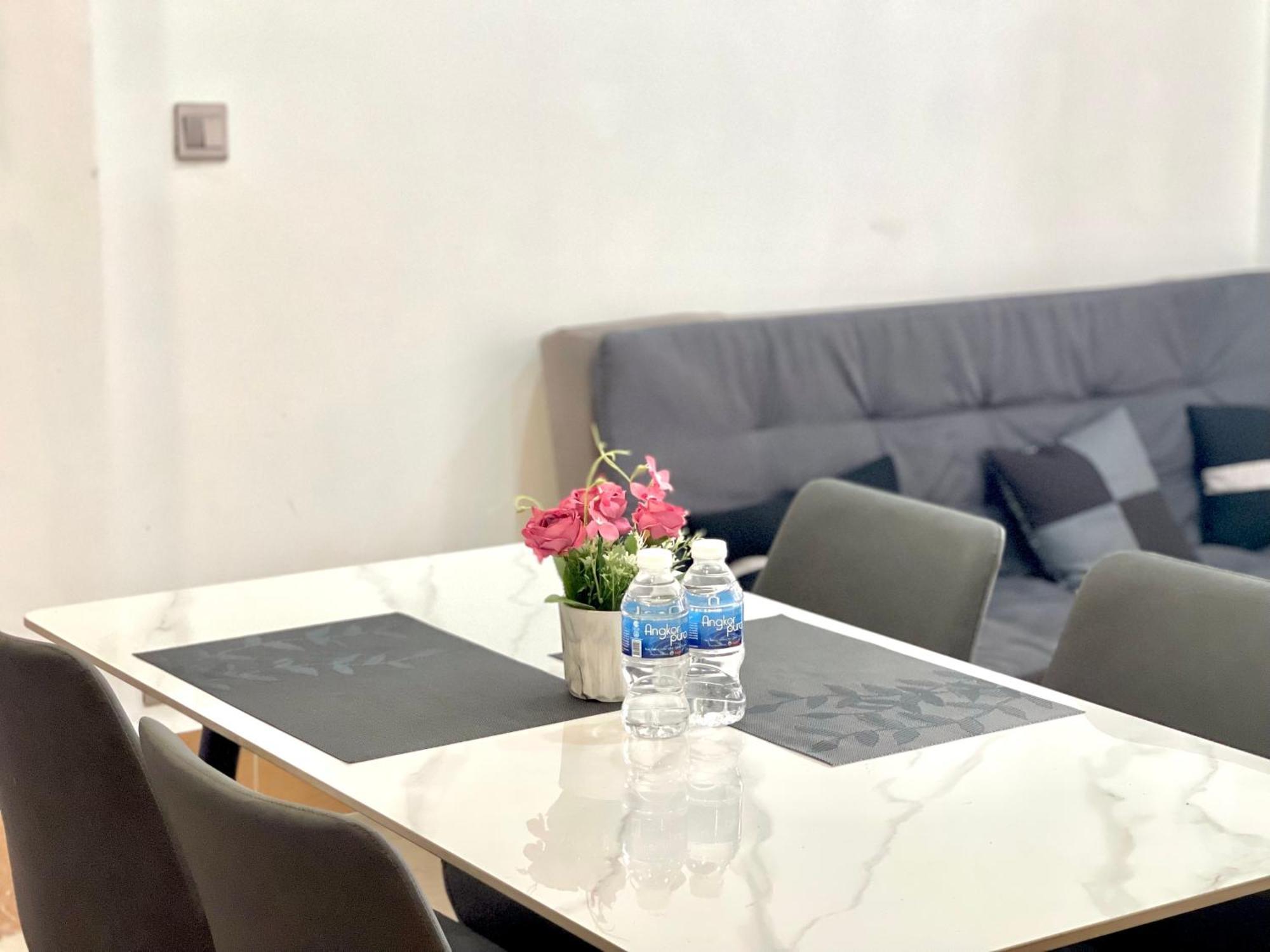 Sky Residence - 50M To Museum And Riverside Phnom Penh Ngoại thất bức ảnh