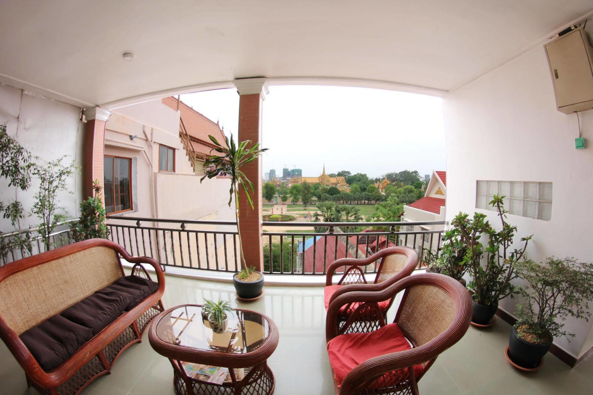 Sky Residence - 50M To Museum And Riverside Phnom Penh Ngoại thất bức ảnh